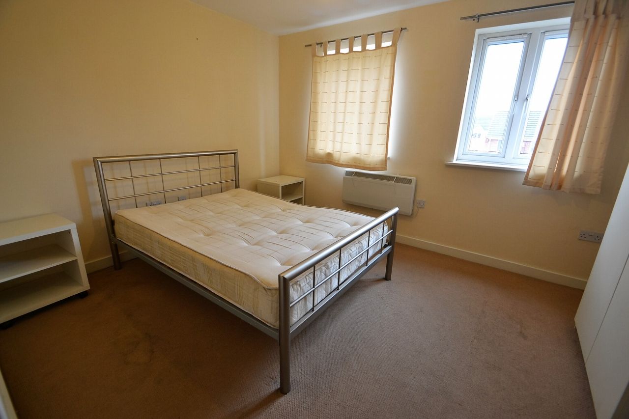 2 bed flat to rent in Old Birley Street, Hulme, Manchester, 5Rg. M15 Zoopla