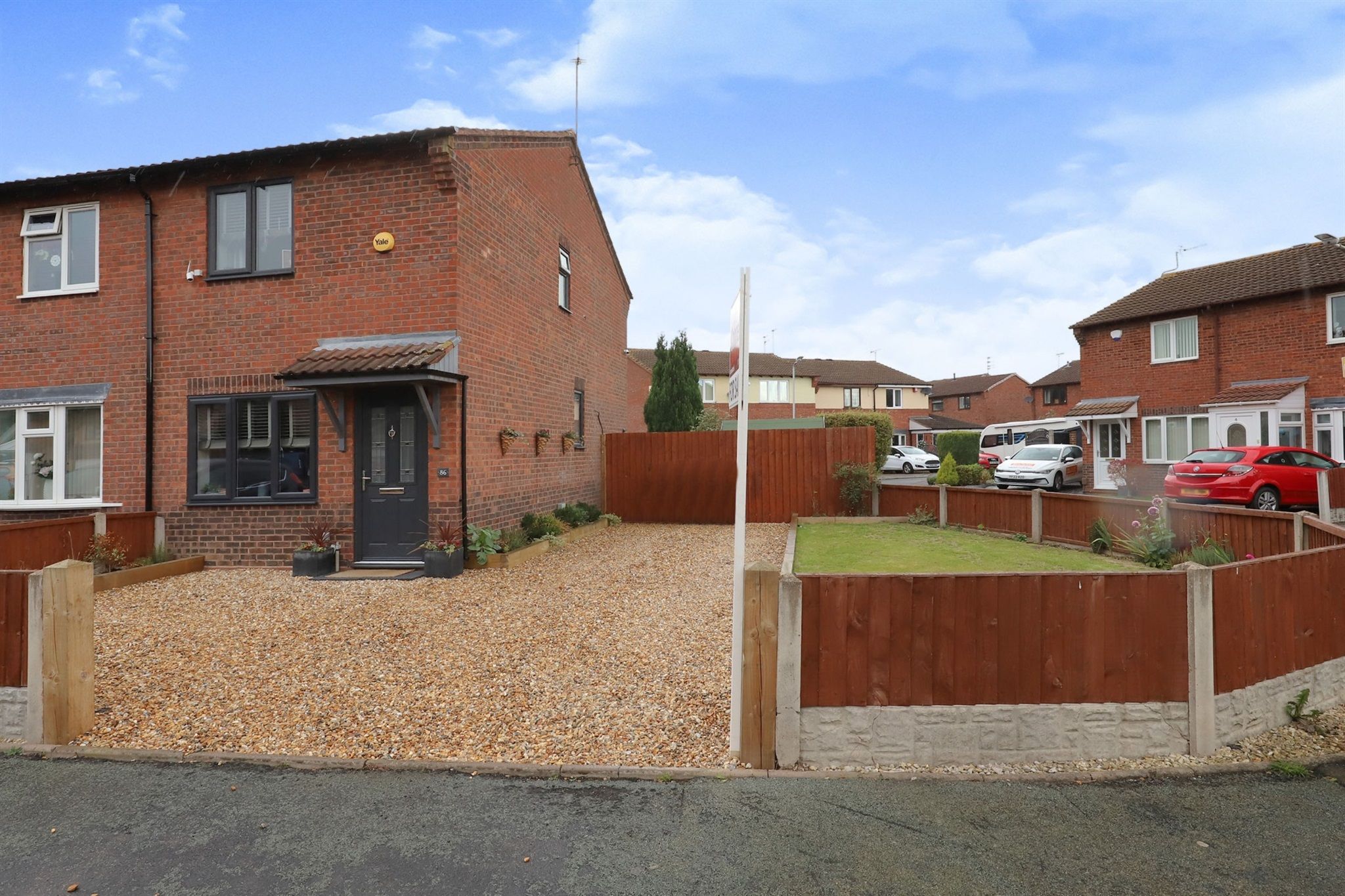 2 bed end terrace house for sale in Leybourne Crescent, Pendeford, Wolverhampton WV9 Zoopla