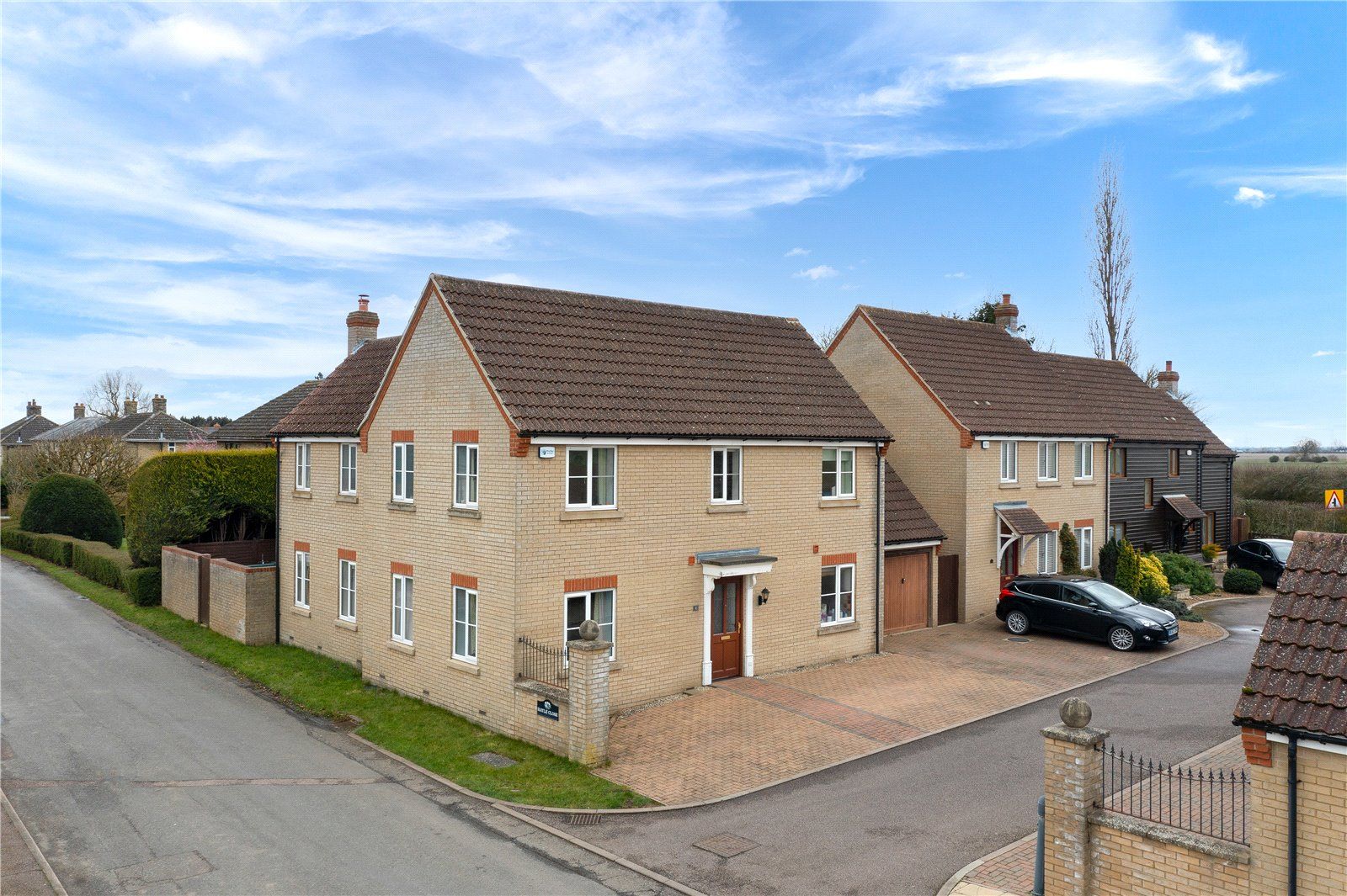 4 bed detached house for sale in Hayle Close, Hail Weston, St. Neots