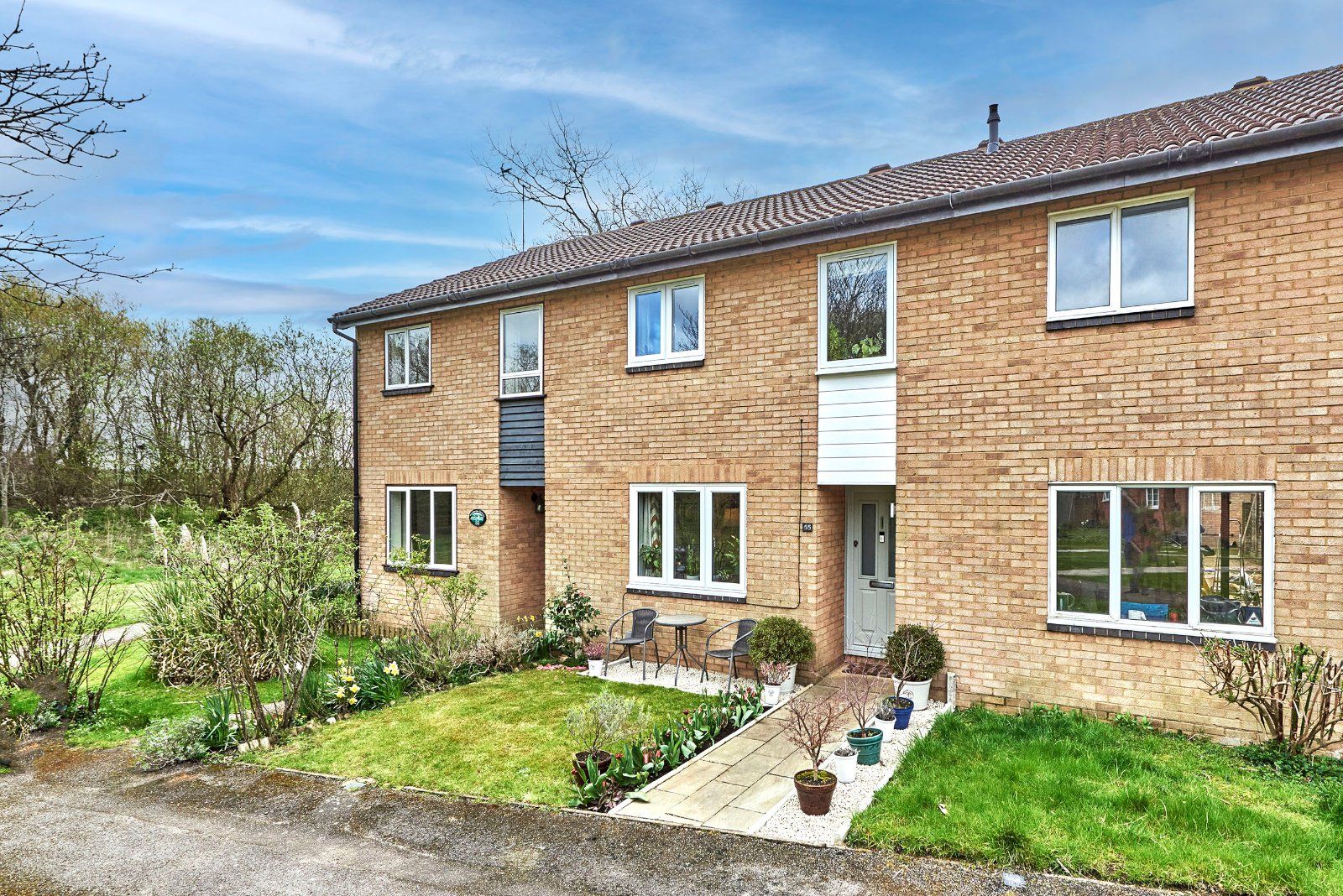 3 bed terraced house for sale in Richmond Walk, St. Albans