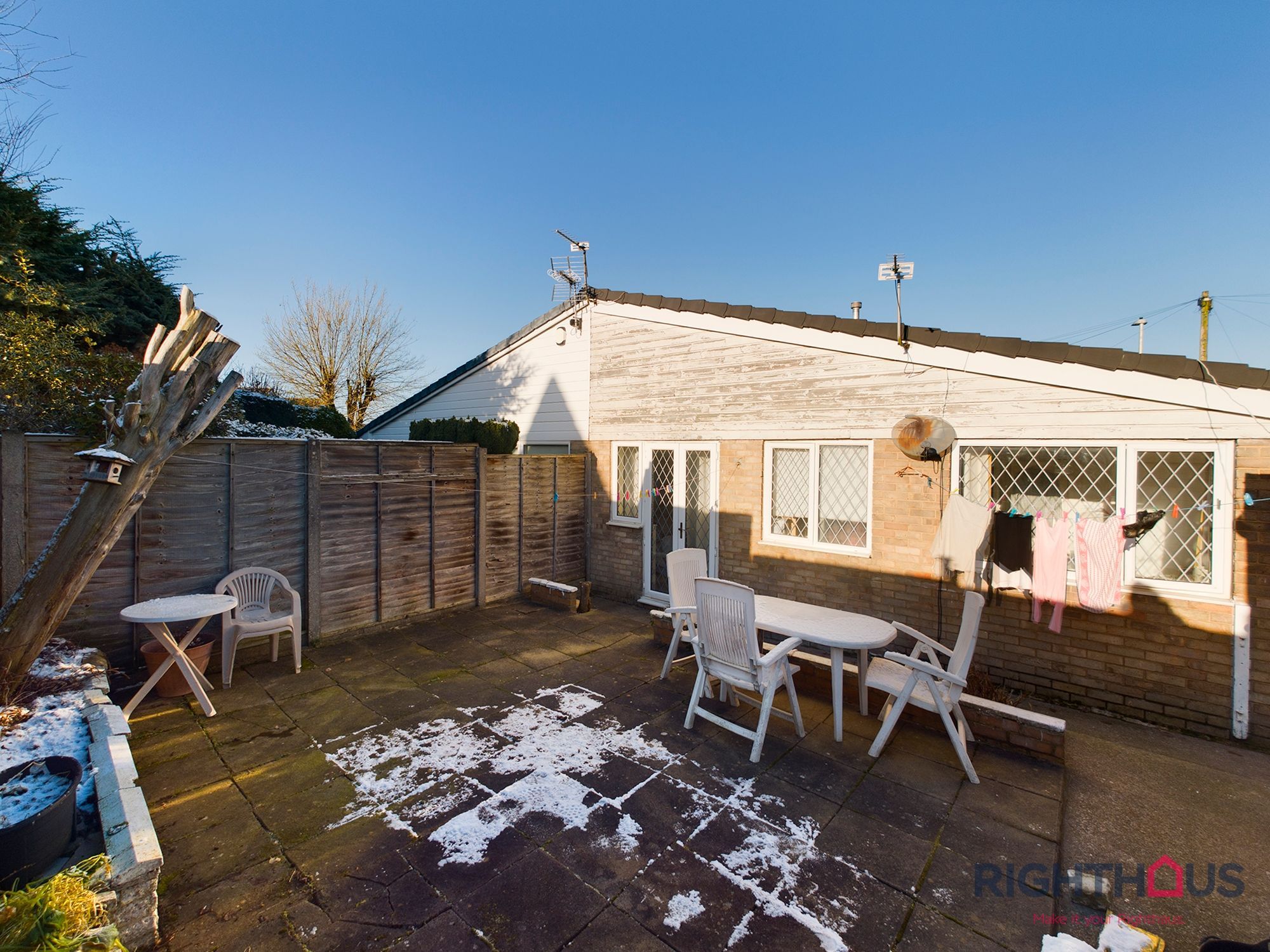 3 bed semidetached bungalow for sale in Kentmere Avenue, Wyke BD12 Zoopla