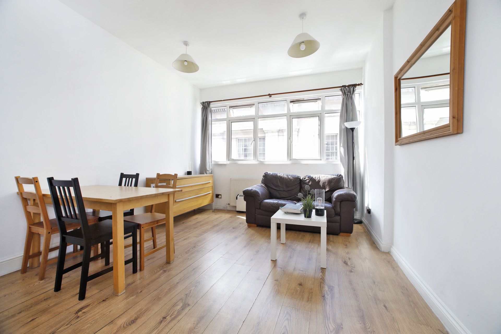 4 bed flat to rent in St. Johns Estate, Tower Bridge Road, London SE1