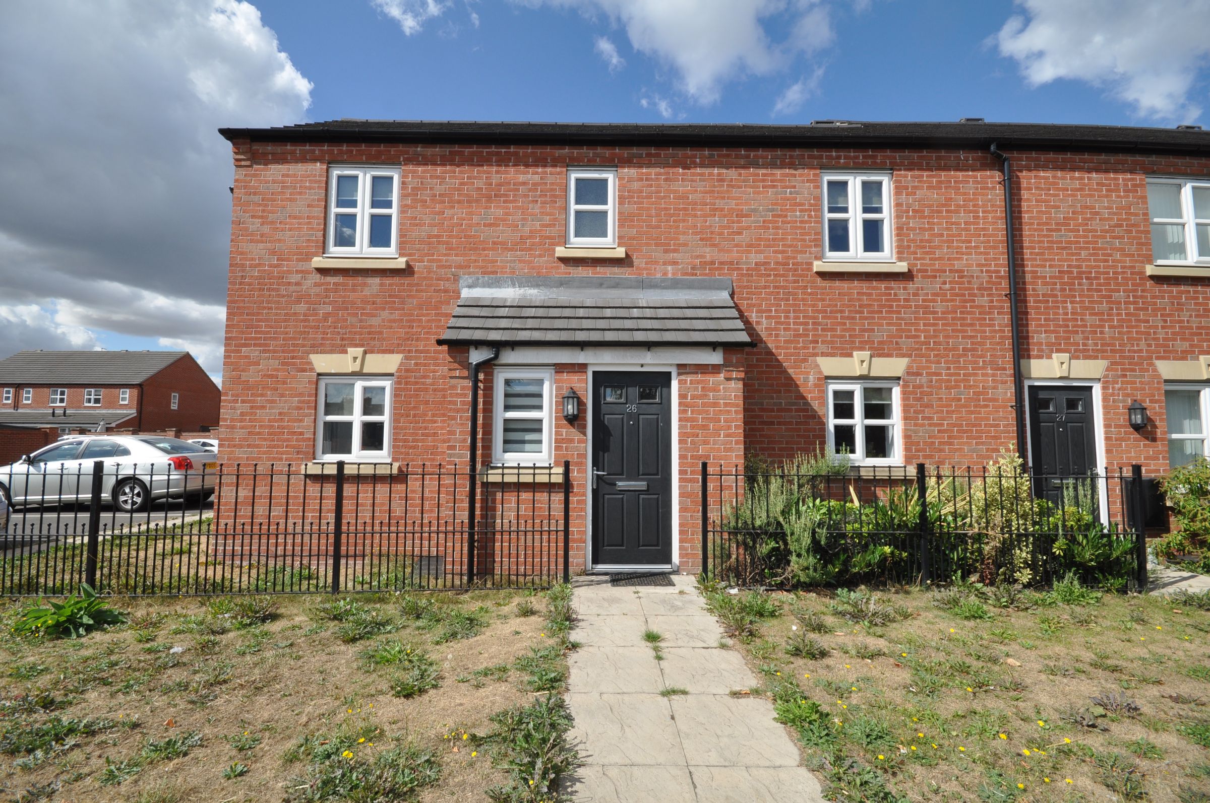 3 bed semidetached house to rent in Horninglow Road, BurtonOnTrent