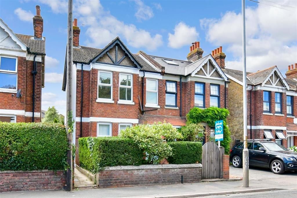 2 bed flat for sale in St. Peters Park Road, Broadstairs, Kent CT10