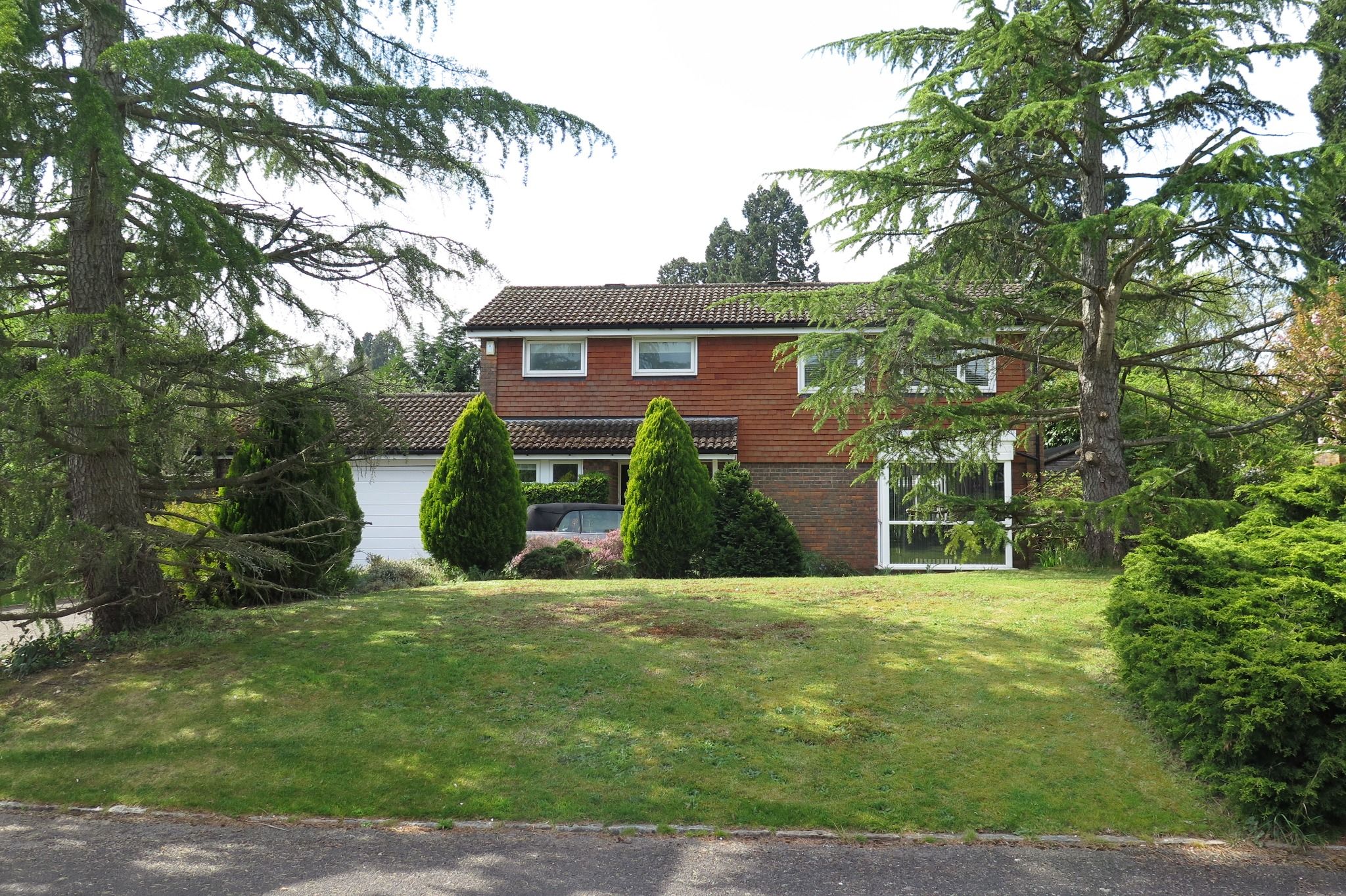 4 bed detached house for sale in Stunning Private Road, Huntsmans