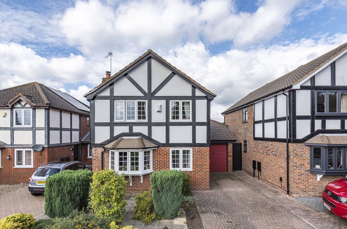 4 bed detached house for sale in Magpie Hall Lane, Bromley BR2 Zoopla