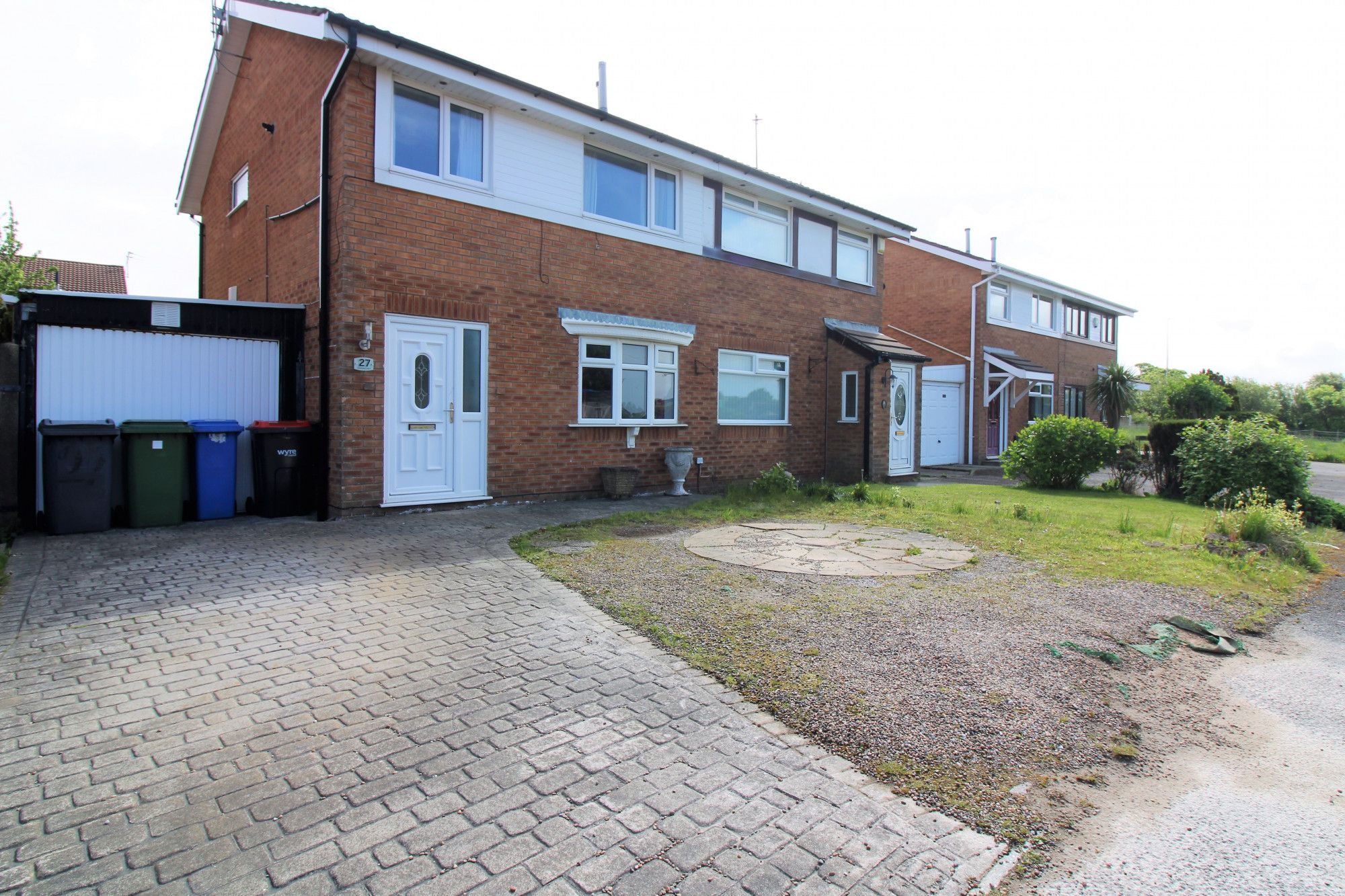 3 bed semidetached house for sale in Nightingale Drive, PoultonLe