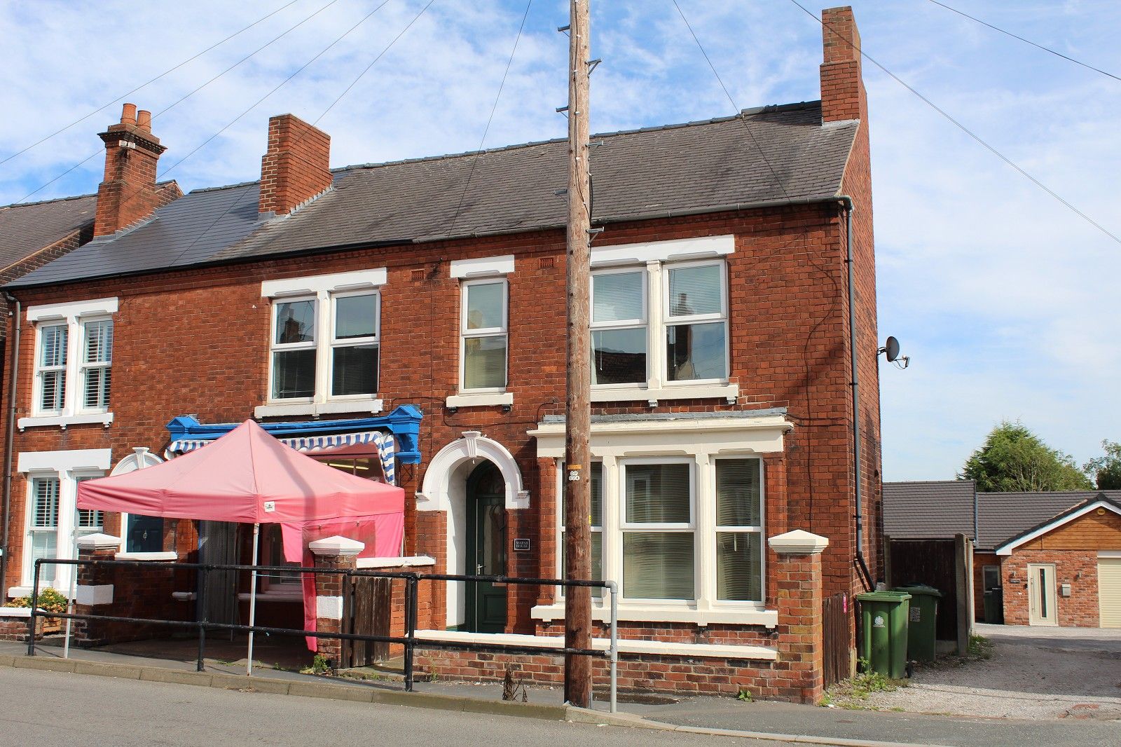 4 bed semidetached house for sale in Derby Road, Swanwick, Alfreton