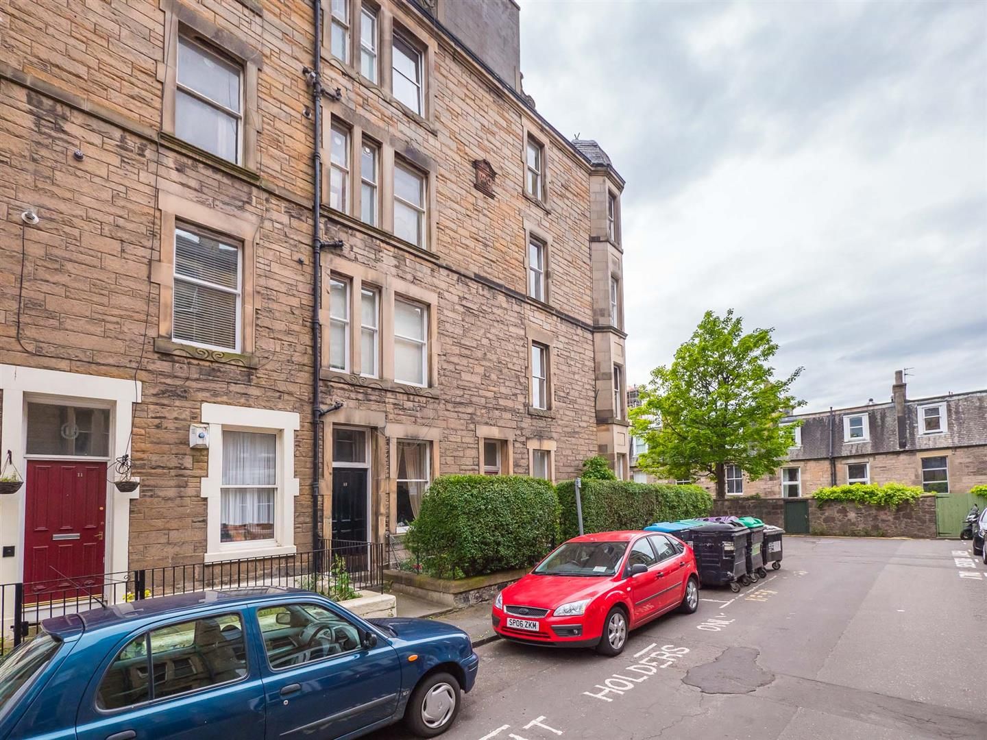 13/9 Viewforth Gardens, Edinburgh EH10  