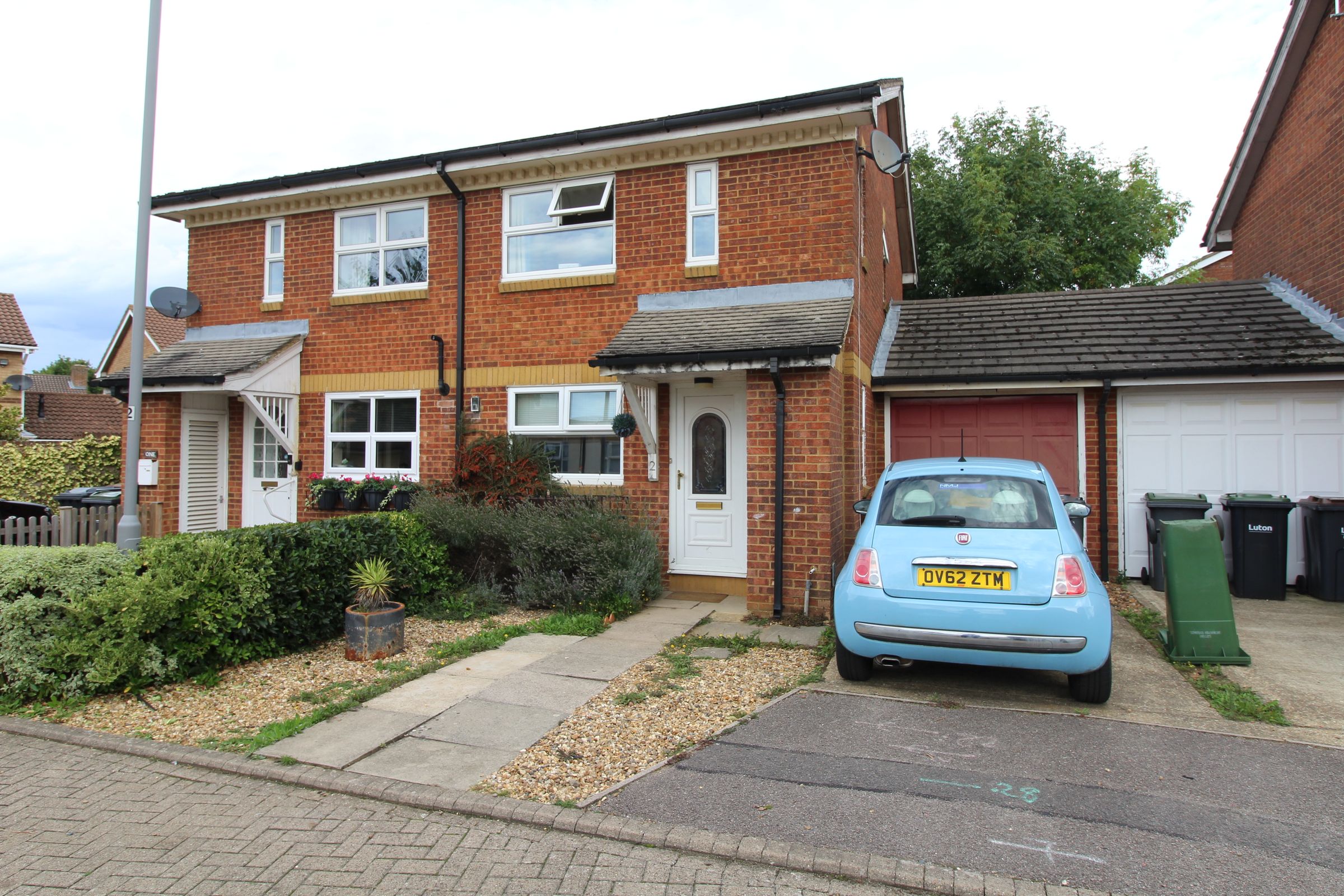 2 bed semidetached house to rent in Astley Green, Luton LU2 Zoopla