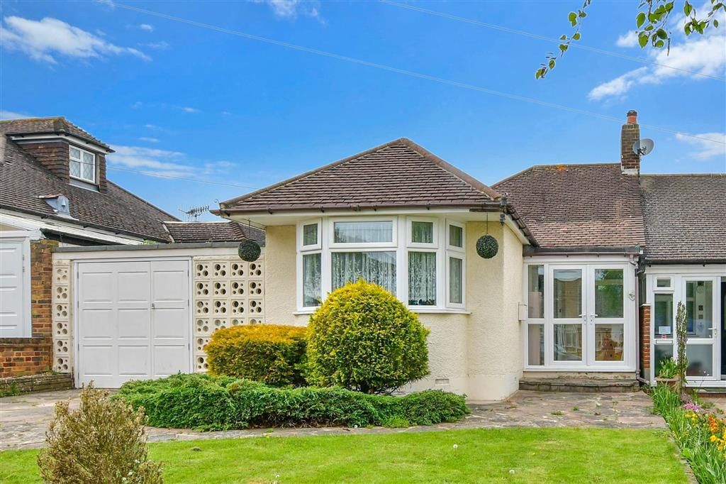 3 bed bungalow for sale in Benfleet Close, Sutton, Surrey SM1 Zoopla