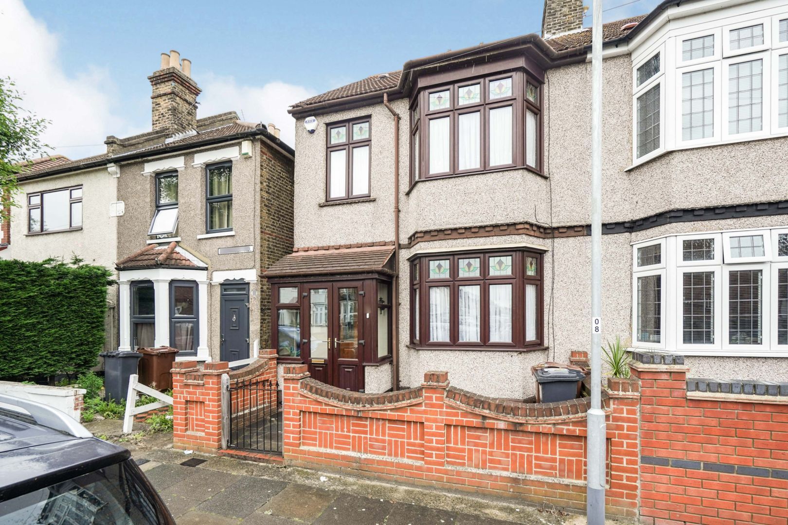3 bed semidetached house for sale in Hainault Road, Romford RM6 Zoopla