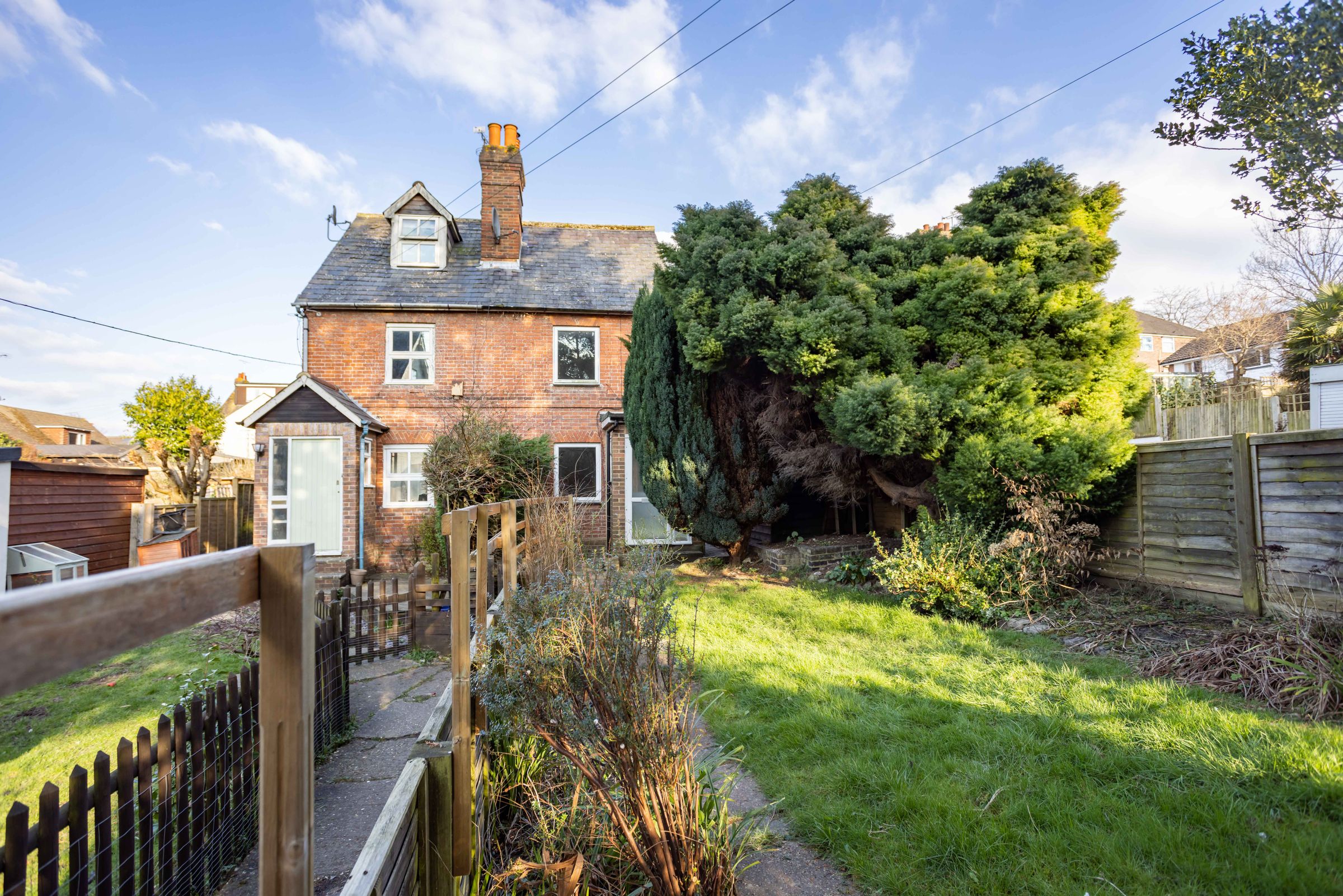 2 bed semidetached house for sale in Cranbrook Road, Hawkhurst