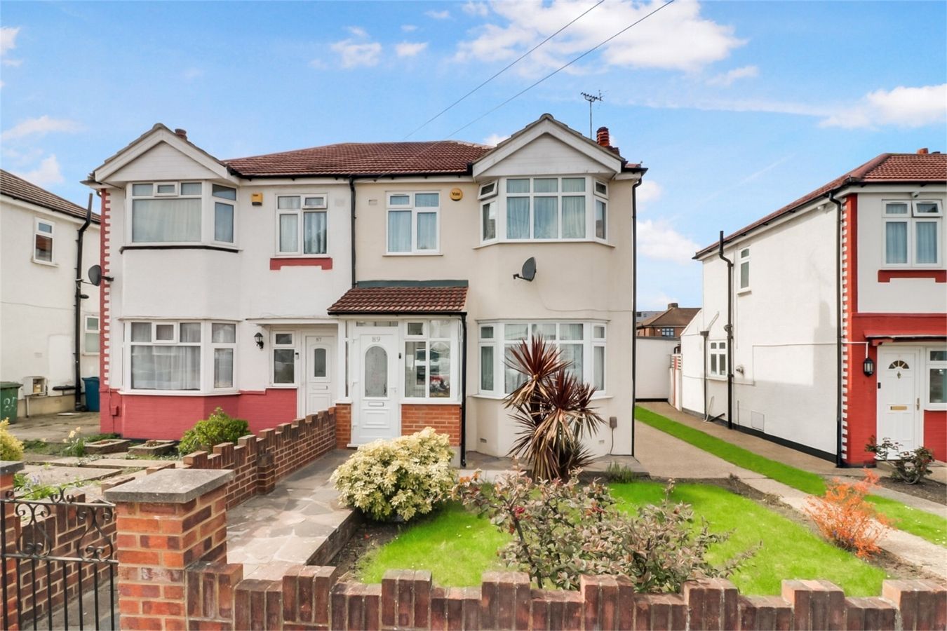 3 bed semidetached house for sale in Aldridge Avenue, Stanmore HA7