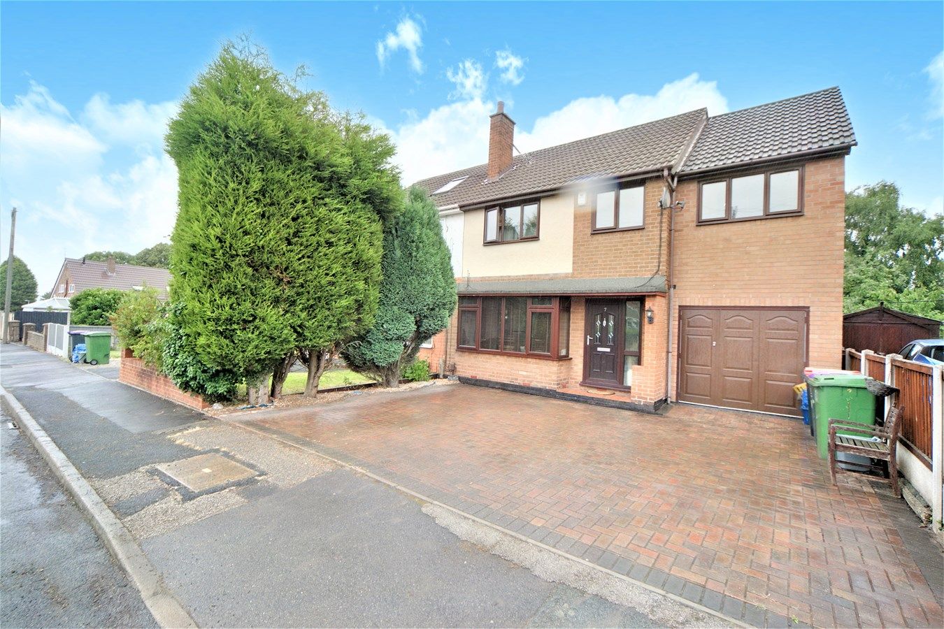 4 bed semidetached house for sale in Ash Lea Drive, Donnington