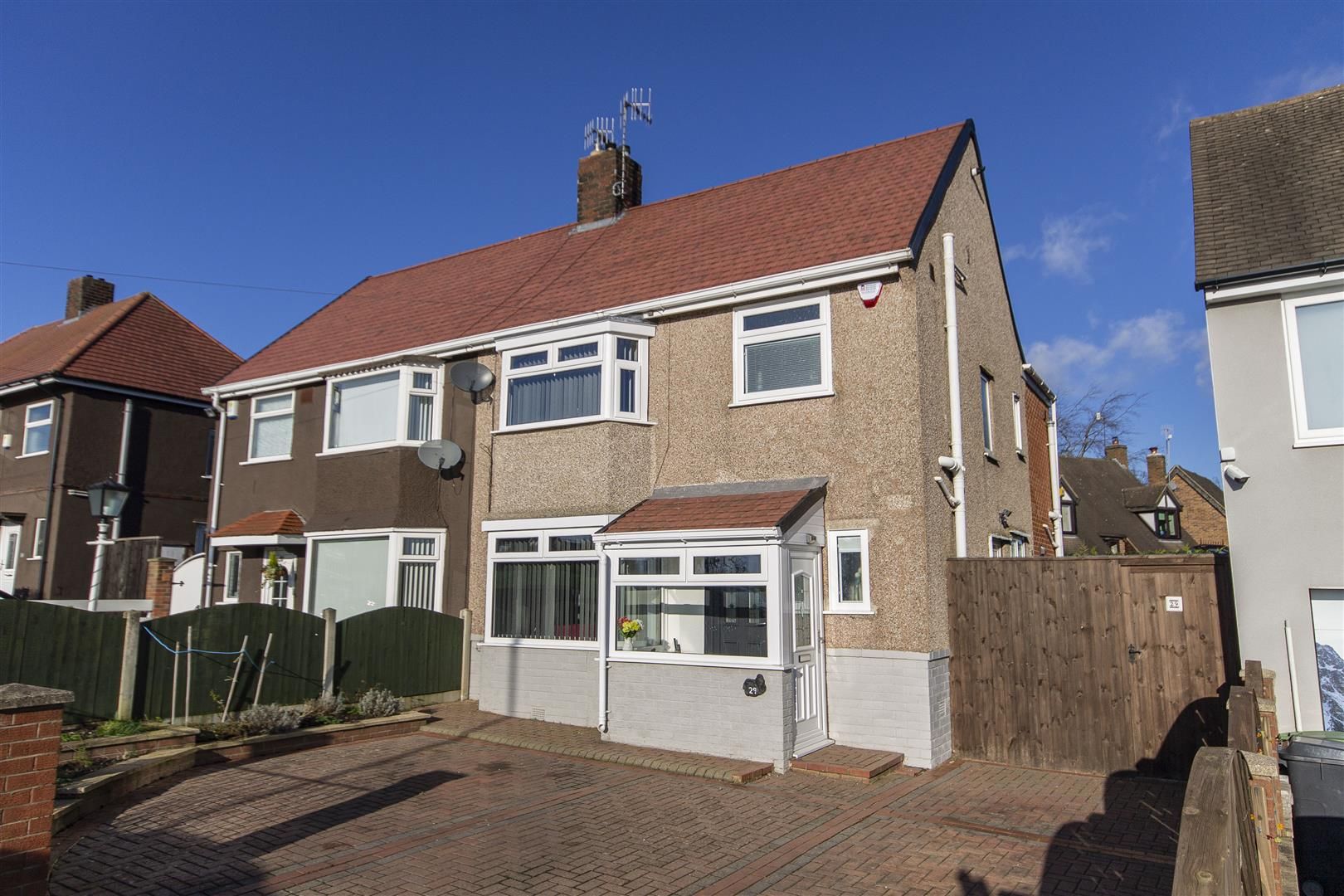 3 bed semidetached house for sale in Newbold Back Lane, Chesterfield