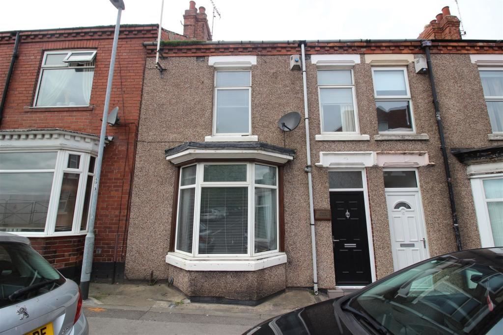 4 bed town house for sale in Clifton Road, Darlington DL1 Zoopla