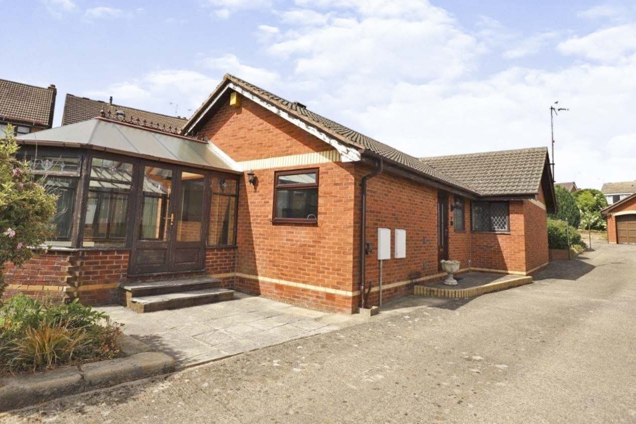 3 bed bungalow for sale in Gleadless Avenue, Sheffield S12 Zoopla