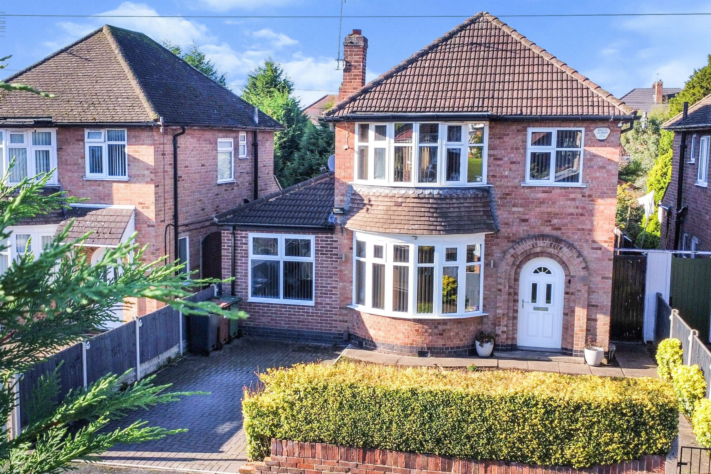 3 bed detached house for sale in Hawthorne Avenue, Birstall, Leicester