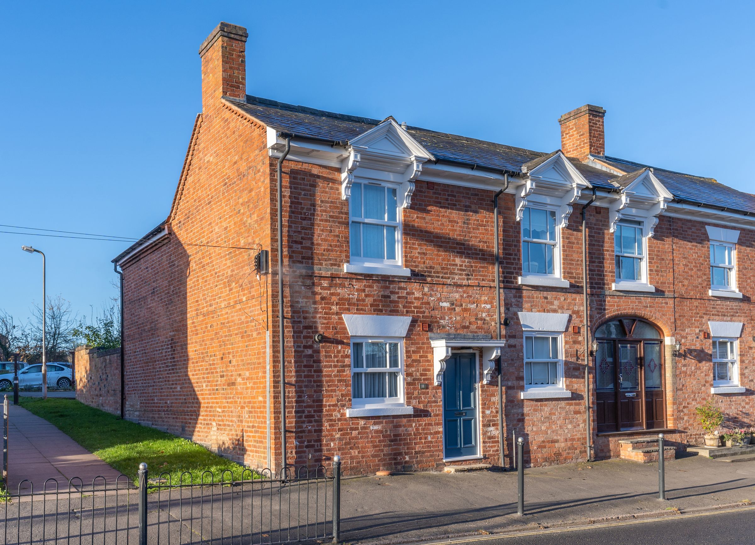 2 bed end terrace house for sale in Red Lion Street, Alvechurch B48