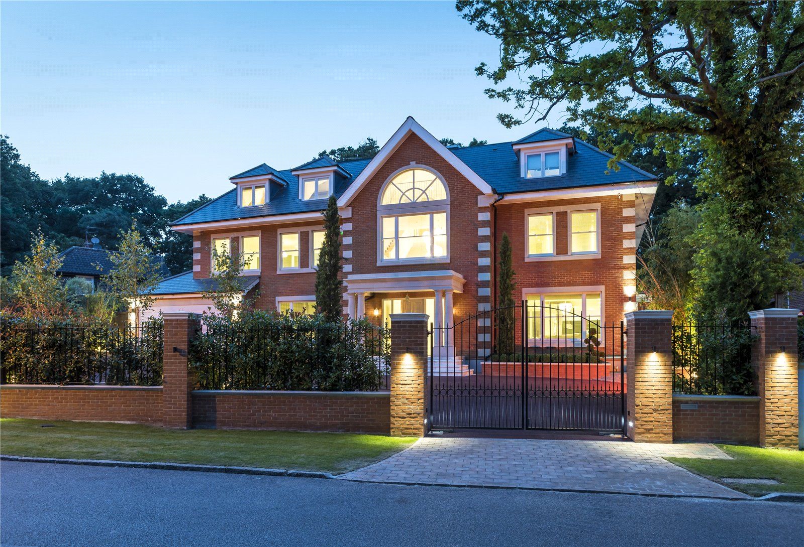 New home, 7 bed detached house for sale in Coombe Park, Kingston Upon