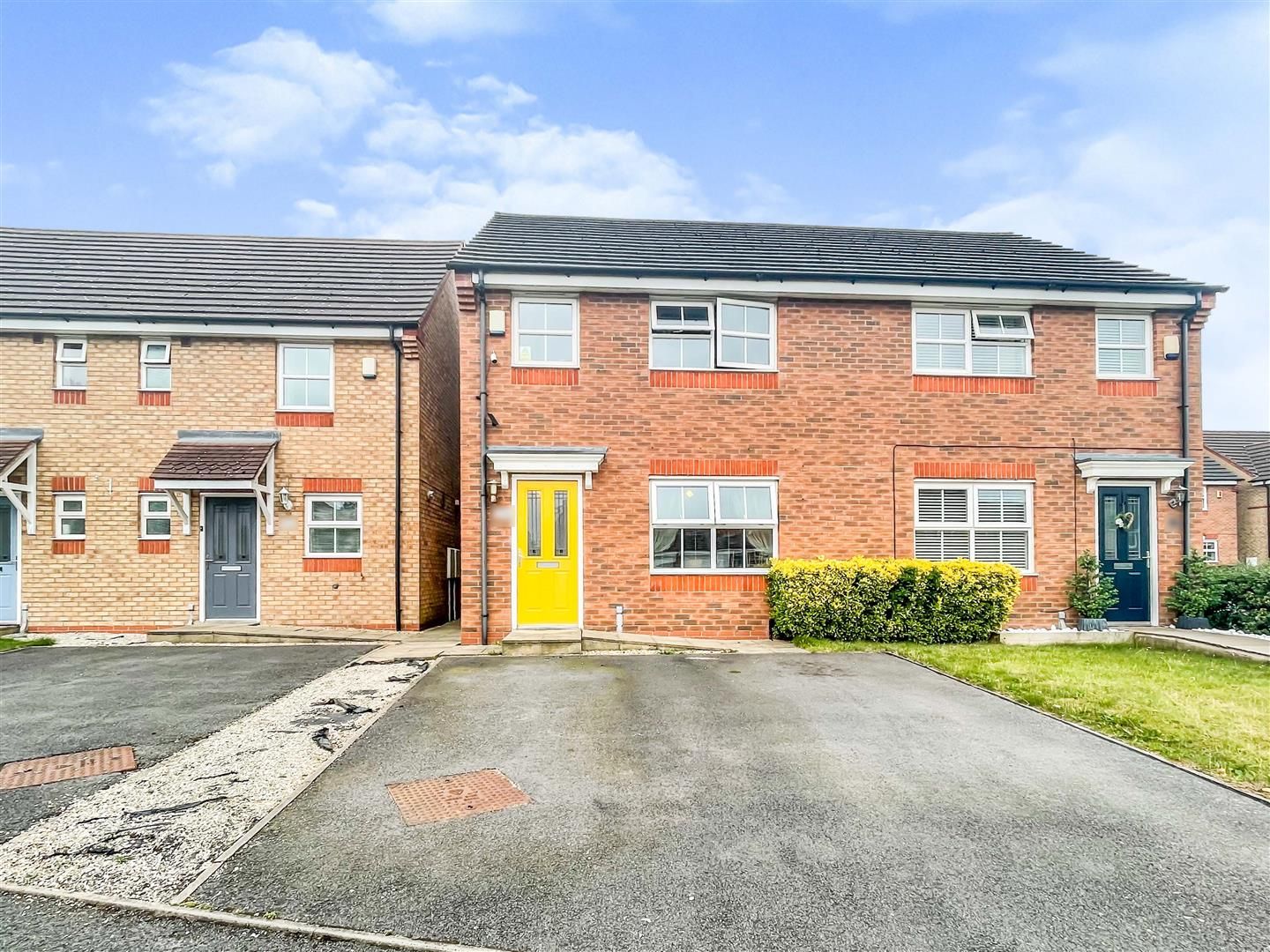 3 bed semidetached house for sale in Onsetter Road, Berryhill, Stoke