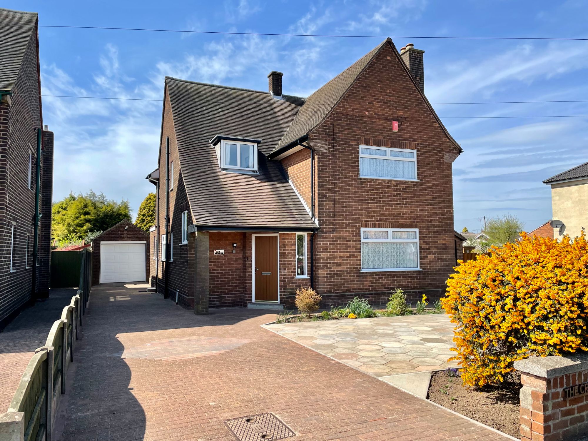 3 bed detached house for sale in Siddalls Drive, Huthwaite, SuttonInAshfield NG17 Zoopla