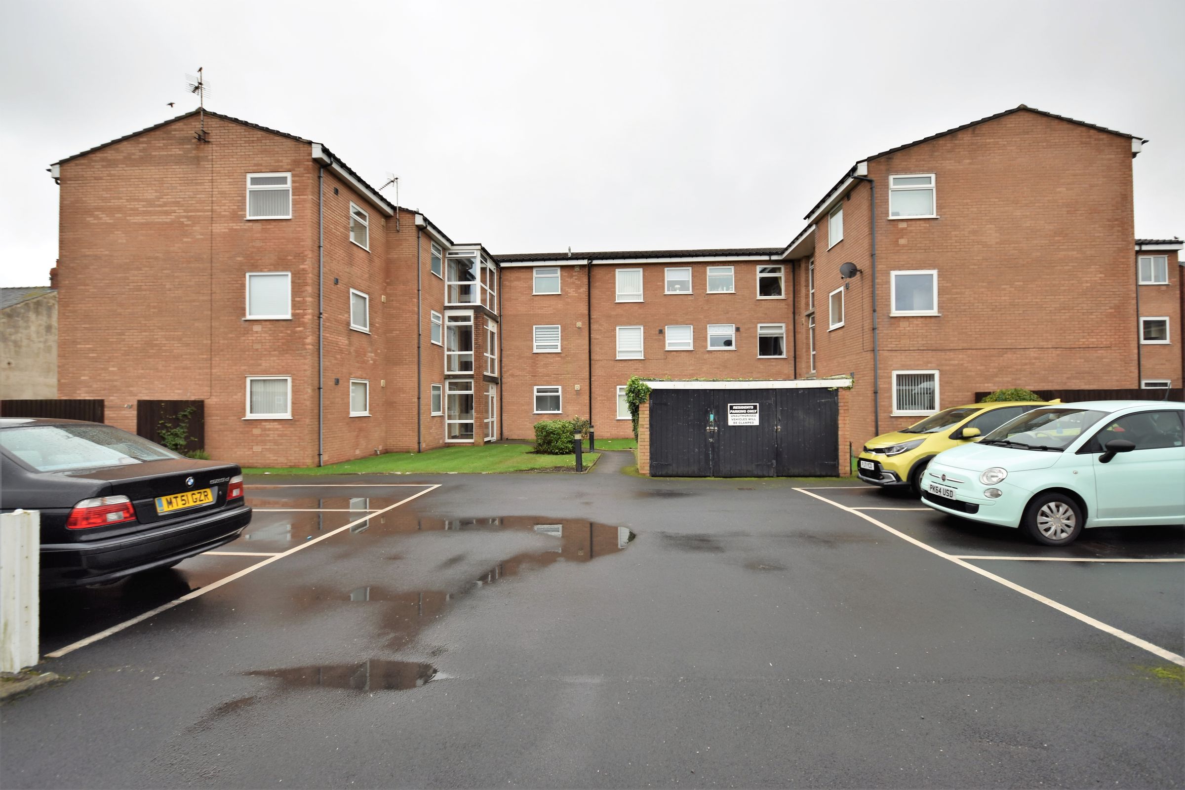 1 bed flat for sale in Squires Gate Lane, Blackpool FY4 Zoopla