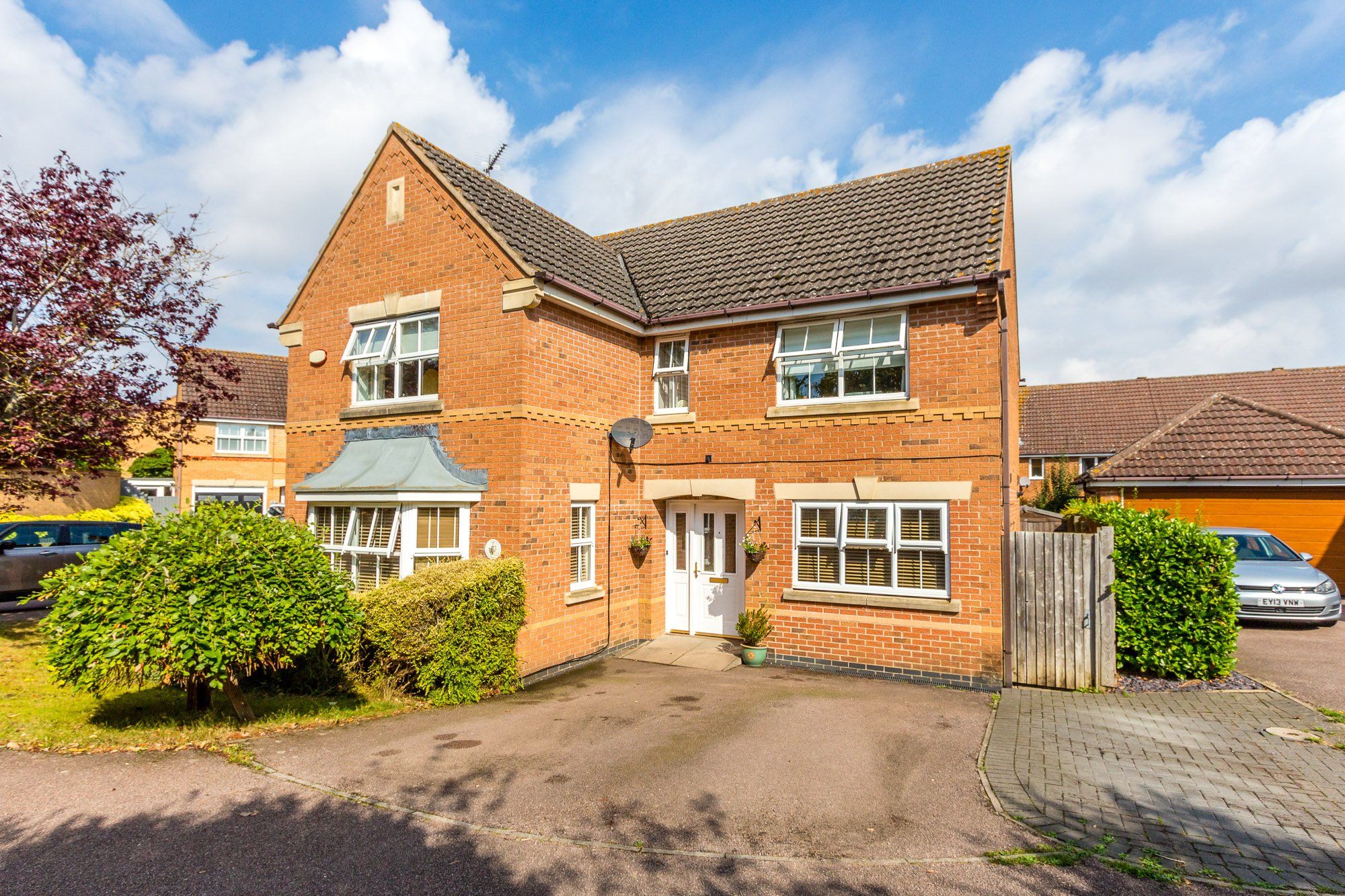 4 bed detached house for sale in Celandine Close, Rushden NN10 Zoopla