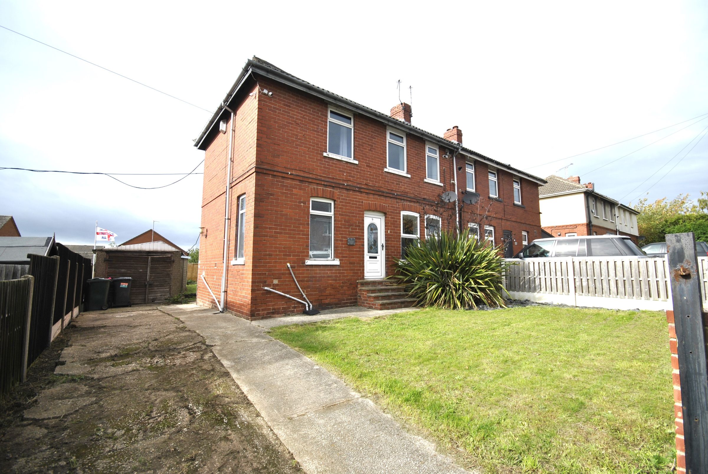 3 bed semidetached house for sale in Heatherdale Road, Maltby