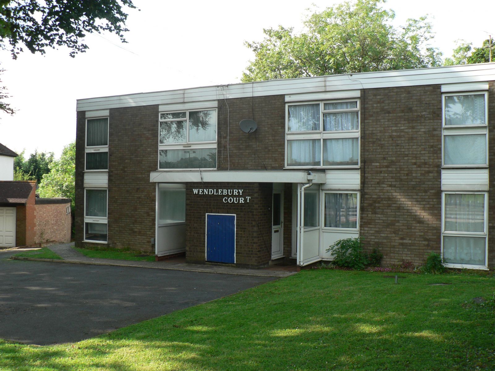 1 bed flat to rent in Wendlebury Court, Dunstable Road, Luton LU4 Zoopla