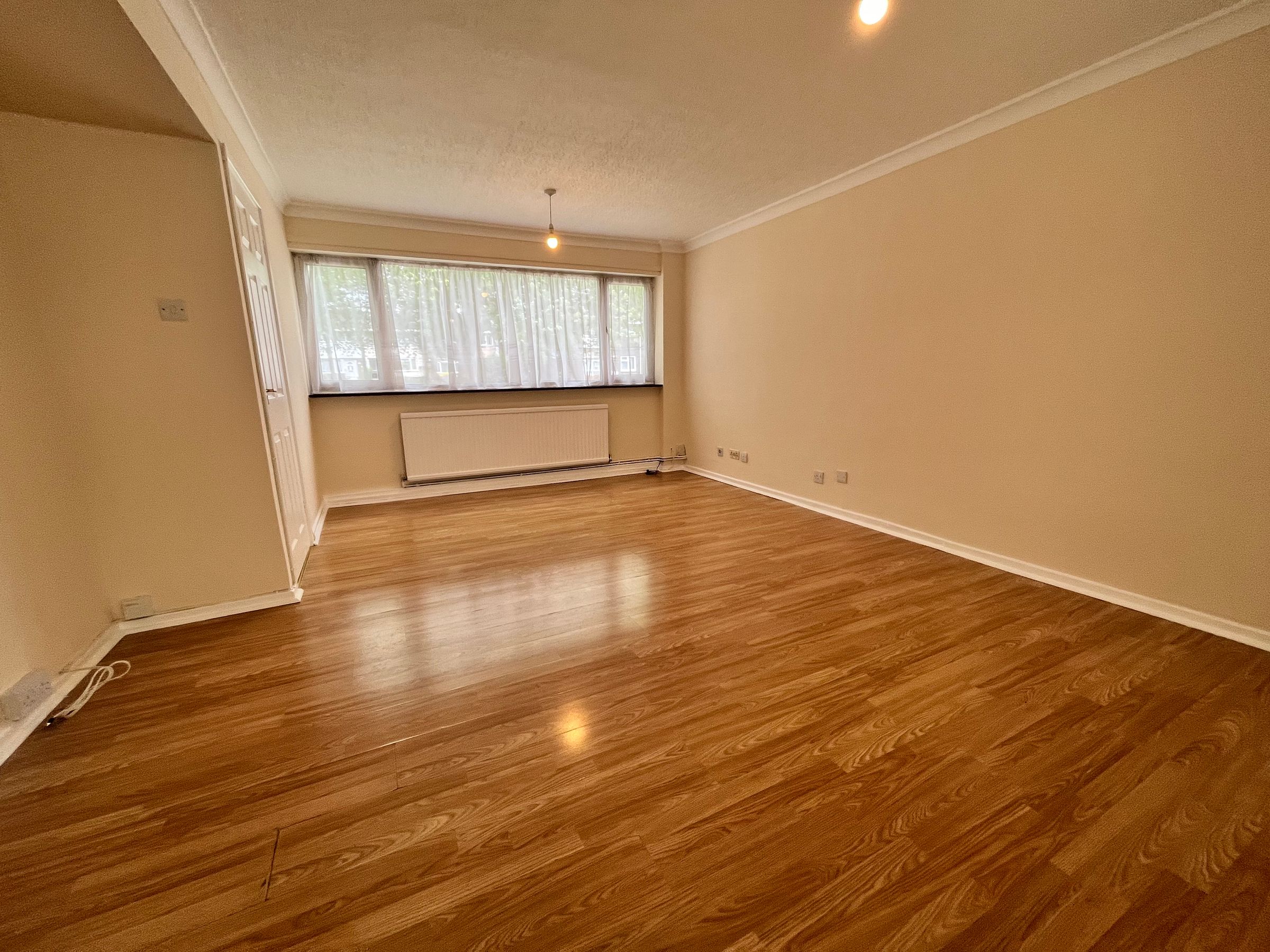 3 bed terraced house to rent in Woolmer Green, Basildon SS15 Zoopla