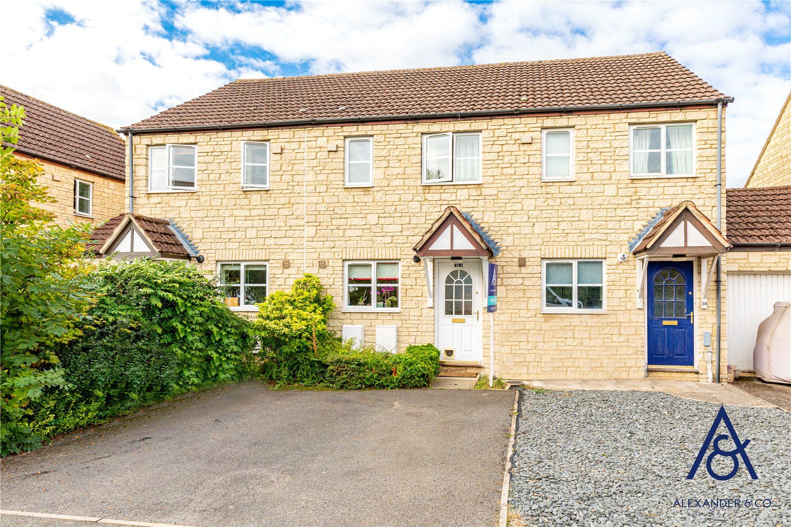 2 bed terraced house for sale in Redwing Close, Bicester OX26 Zoopla