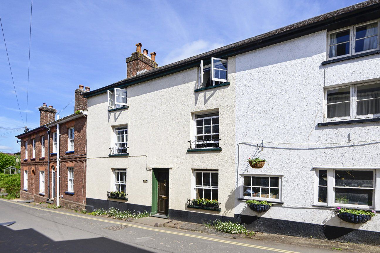 4 bed terraced house for sale in High Street, Ide, Exeter EX2 Zoopla