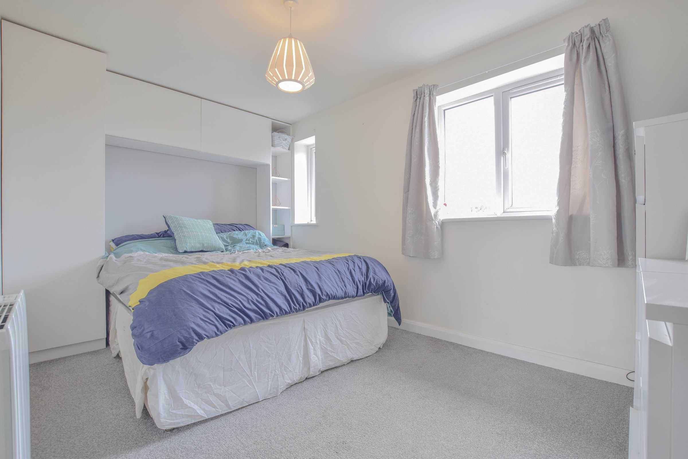 3 bed semidetached house to rent in Barclay Close, Hertford Heath