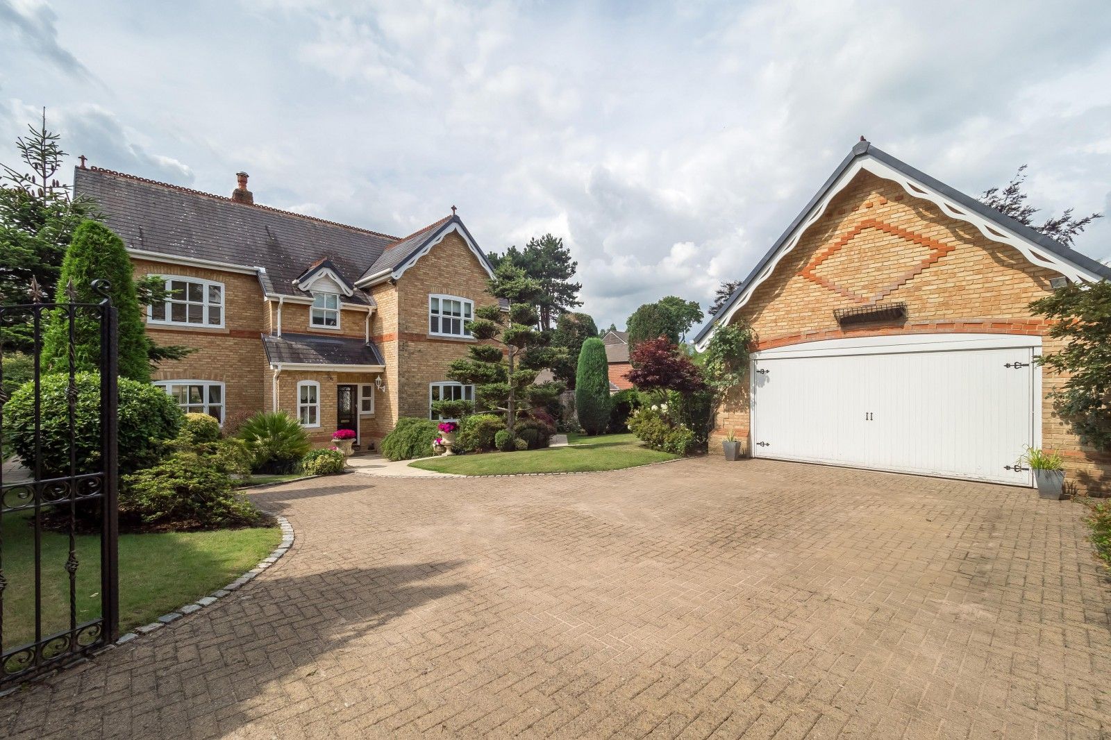 5 bed detached house for sale in Chasefield, Off Park Road, Bowdon WA14 ...