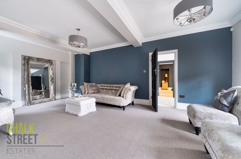 5 bed detached house for sale in Woodlands Avenue, Emerson Park RM11