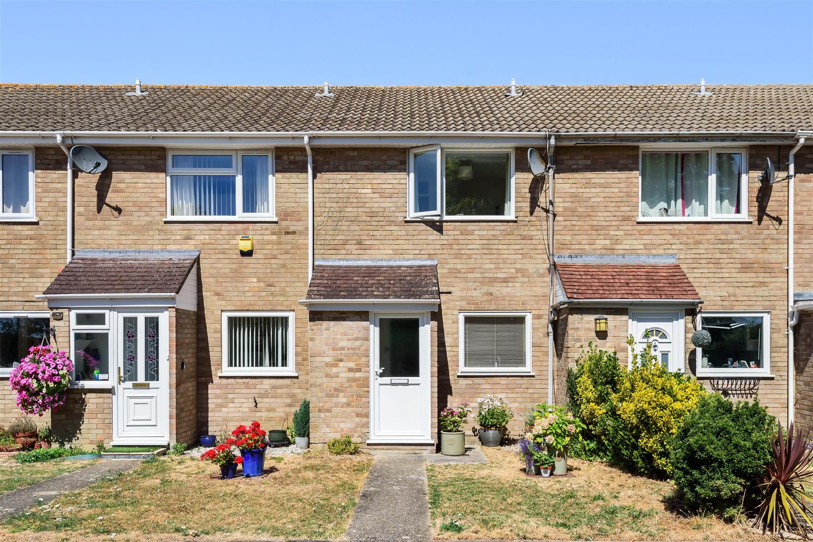 2 bed terraced house for sale in Arundel Gardens, Basingstoke RG23 Zoopla