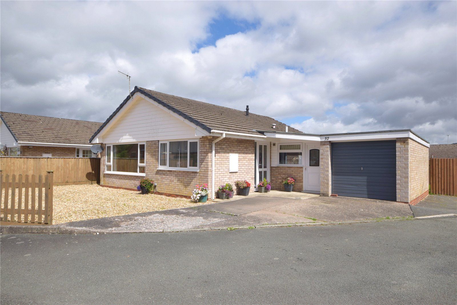 2 bed bungalow for sale in Gerddi Cledan, Carno, Caersws, Powys SY17