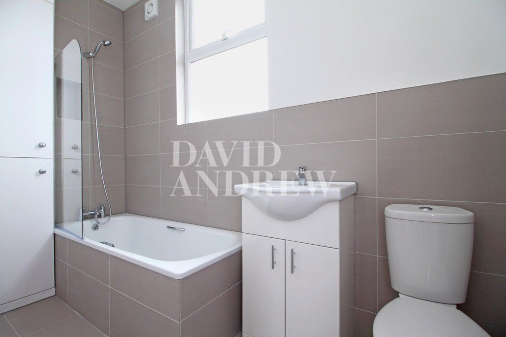 2 bed flat to rent in Stroud Green Road, London N4 Zoopla