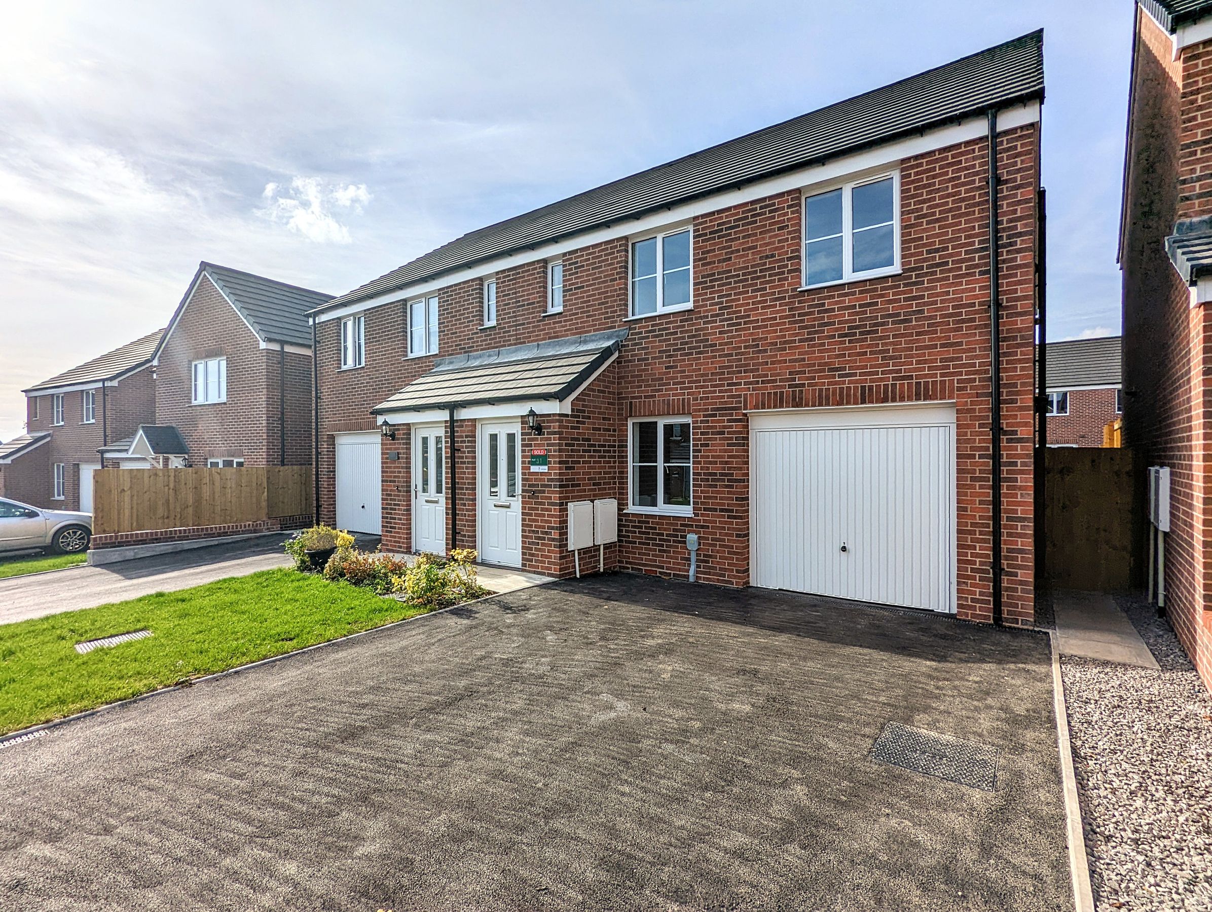 3 bed semidetached house to rent in Llys Castell Newydd, Bridgend CF31 Zoopla