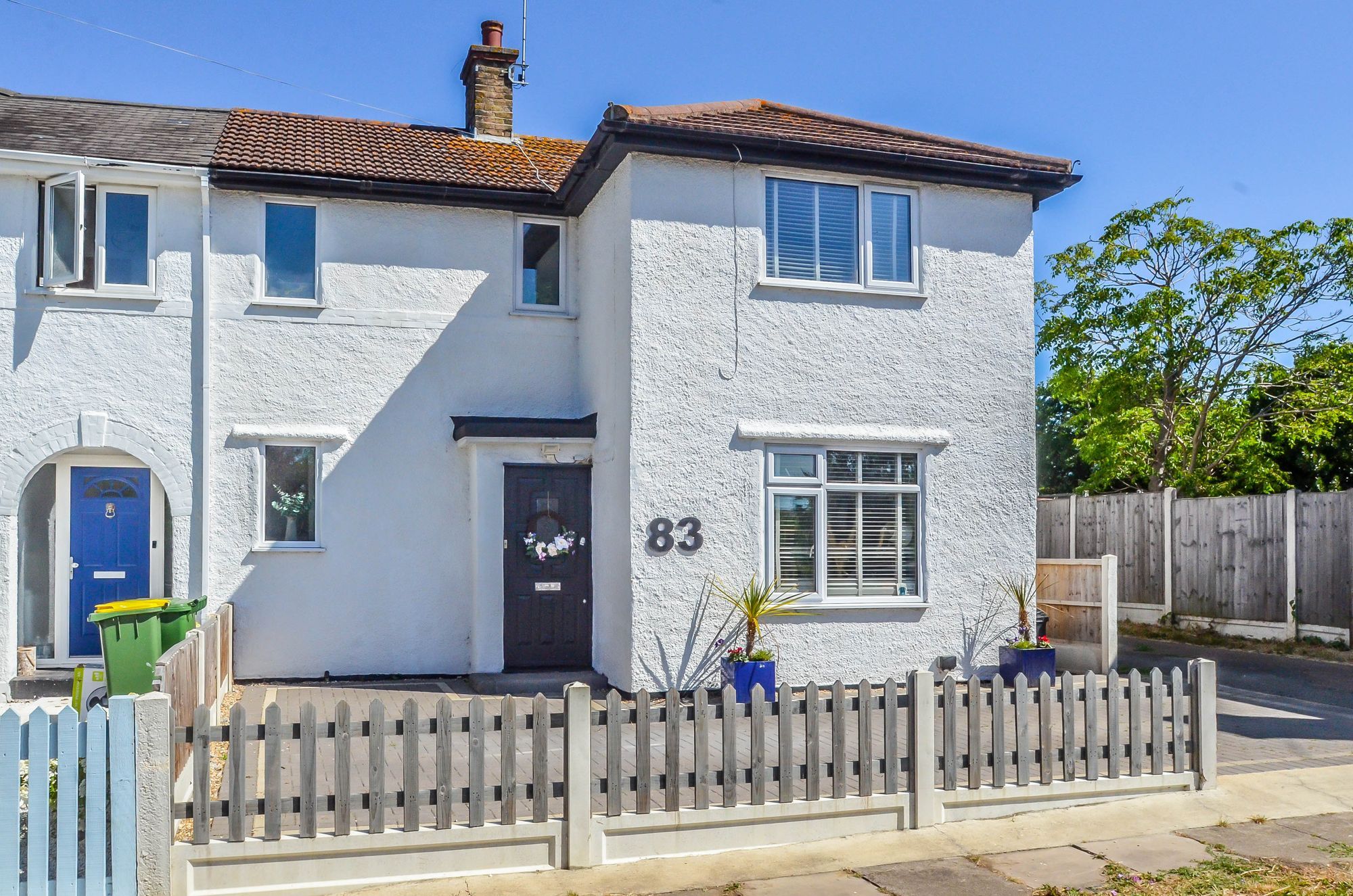 3 bed end terrace house for sale in Manchester Drive, LeighOnSea SS9 Zoopla