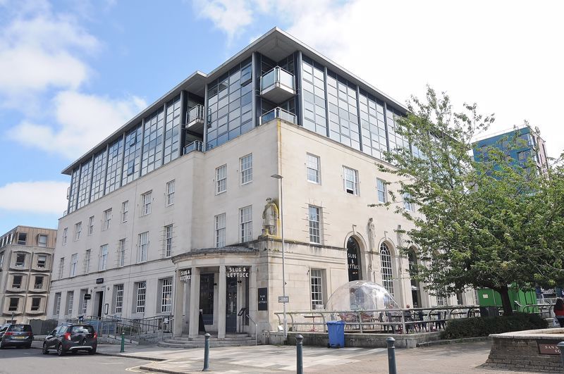 Berkeley Square, Notte Street, Plymouth. Penthouse Apartment. PL1  