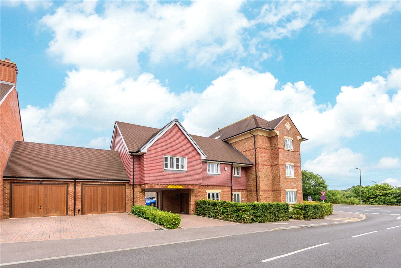 1 Bed Flat For Sale In Meadowsweet Lane, Warfield, Bracknell, Berkshire ...