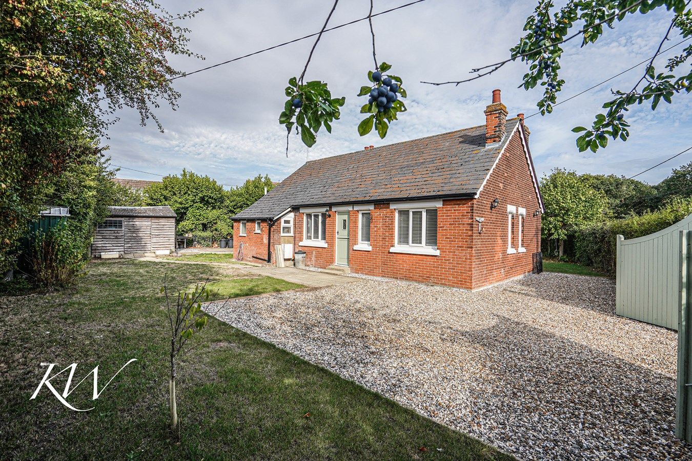 3 bed detached bungalow for sale in Dunthorne Road, Colchester CO4 Zoopla