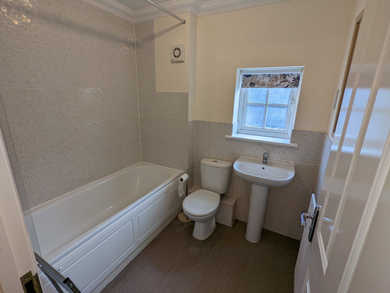 3 bed terraced house to rent in Warren Avenue, Saxmundham IP17 Zoopla