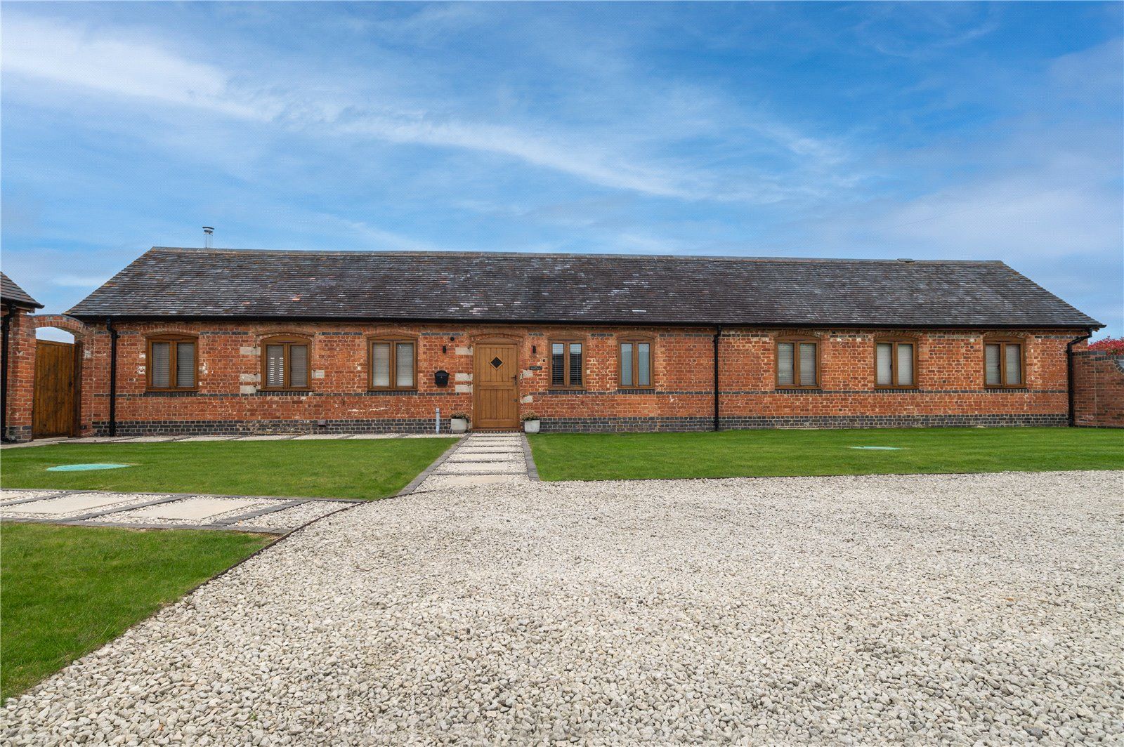 3 bed bungalow for sale in Botley Hill Barns, Tanworth Lane, HenleyIn