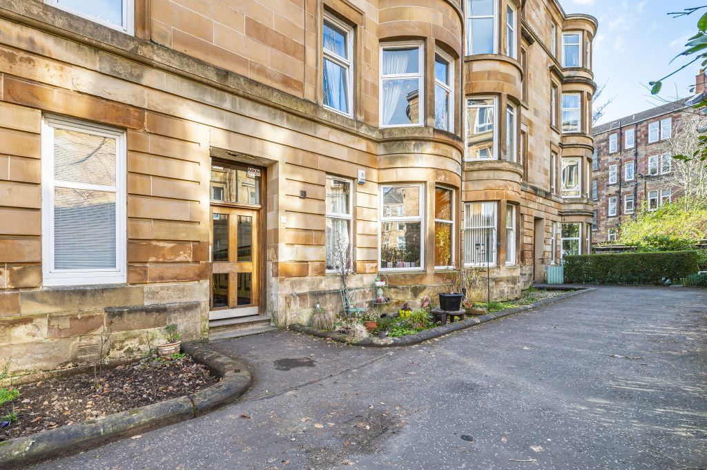 2 bed flat for sale in Flat 2/2 18, Battlefield Gardens, Glasgow G42