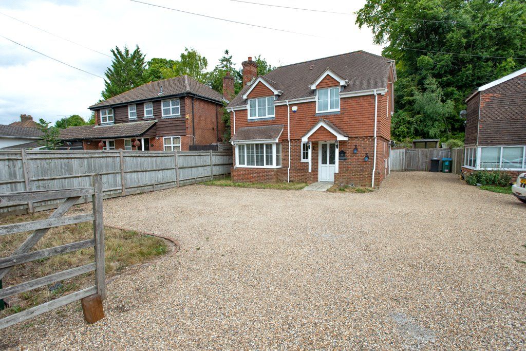 4 bed detached house for sale in Old London Road, Badgers Mount, Kent
