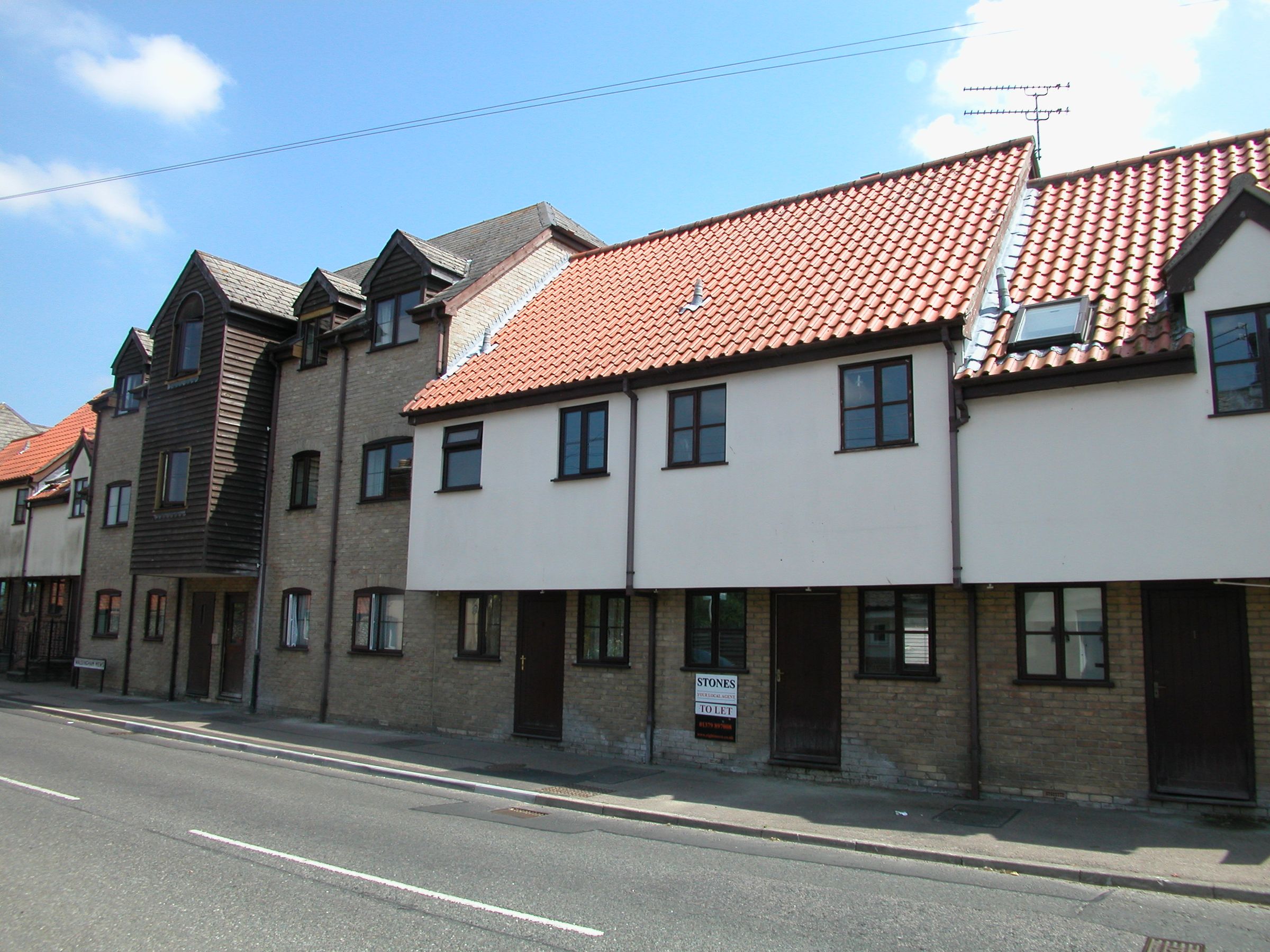 2 bed terraced house to rent in Walsingham Mews, Rickinghall, Diss IP22